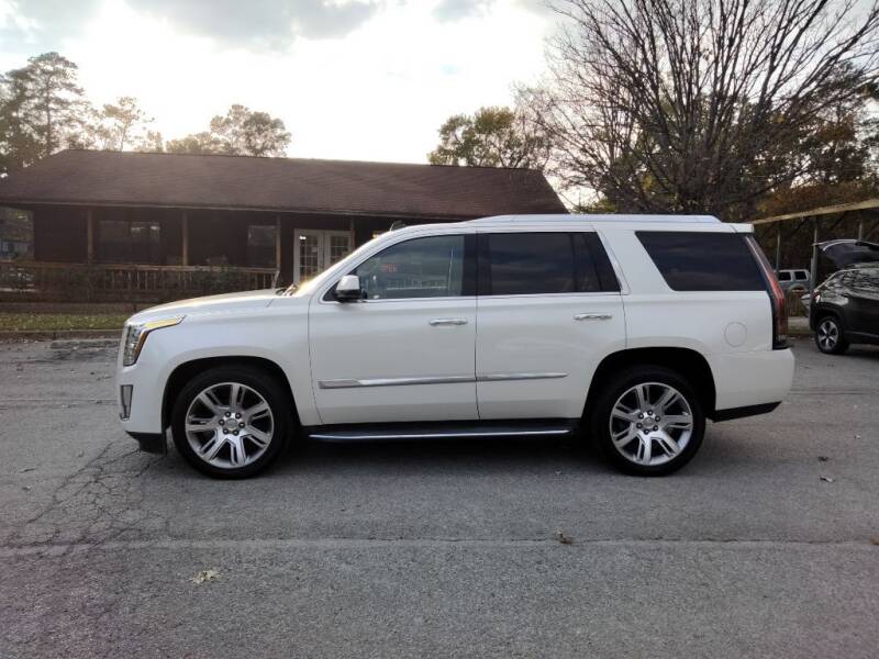 2015 Cadillac Escalade for sale at Victory Motor Company in Conroe TX