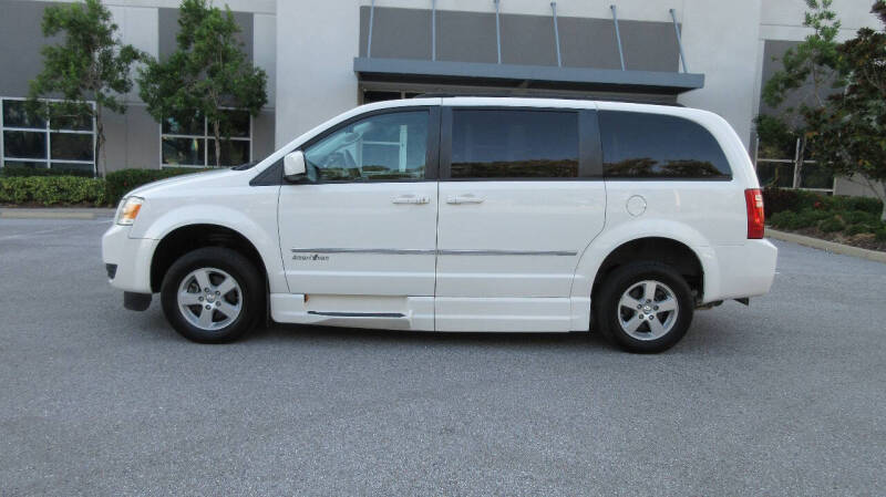 Used 2010 Dodge Grand Caravan SXT with VIN 2D4RN5D13AR497340 for sale in Largo, FL