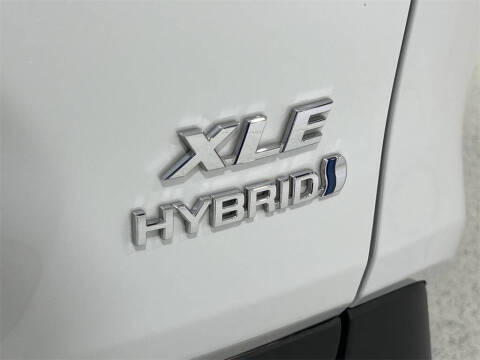 2023 Toyota RAV4 Hybrid XLE Premium