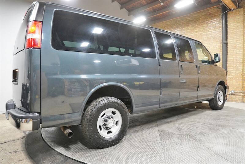 2017 Chevrolet Express LT 3500