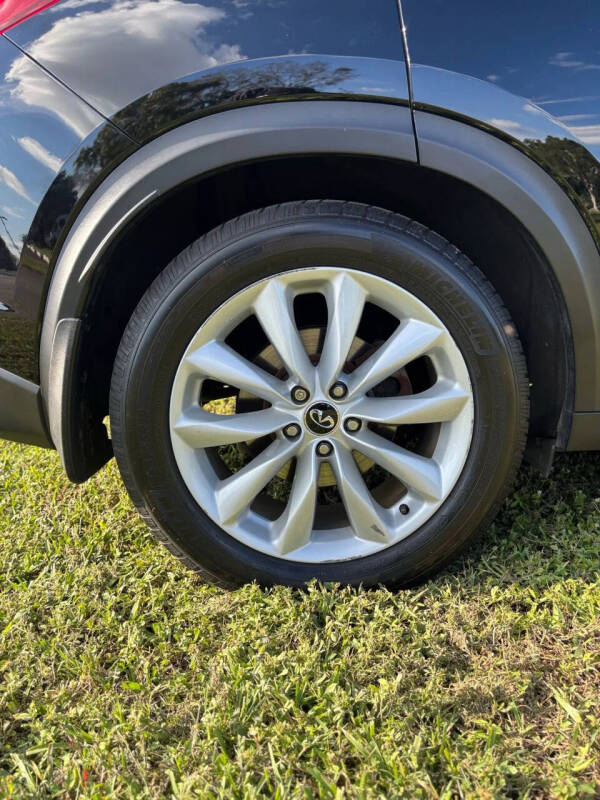 2019 Infiniti QX50 Essential