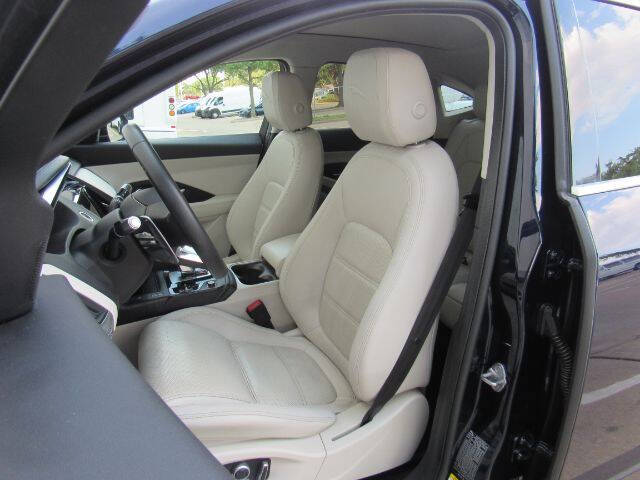 2022 Jaguar E-PACE P250 SE