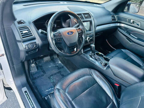 2017 Ford Explorer Sport