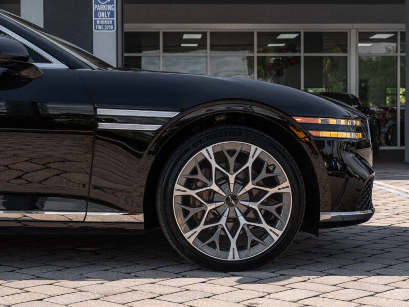 2023 Genesis G90 3.5T e-Supercharger