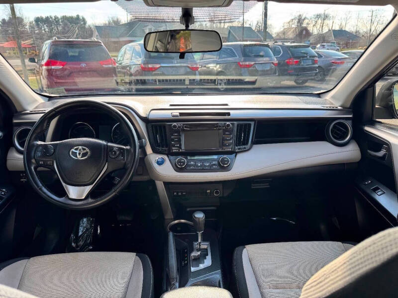 2016 Toyota RAV4 Hybrid XLE