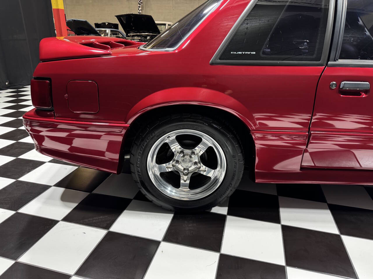 1991 Ford Mustang 26