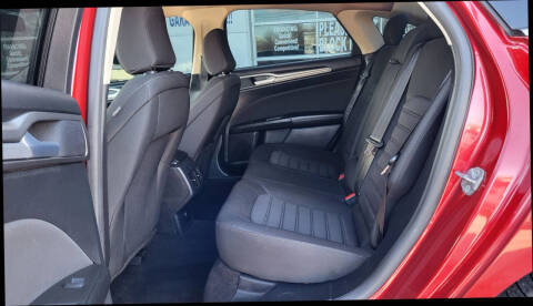 2020 Ford Fusion SE