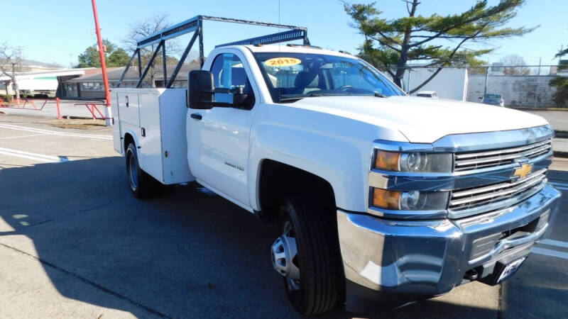 2015 Chevrolet Silverado 3500HD Work Truck's photo
