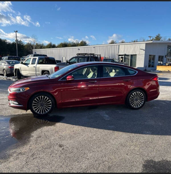 2017 Ford Fusion SE photo 3