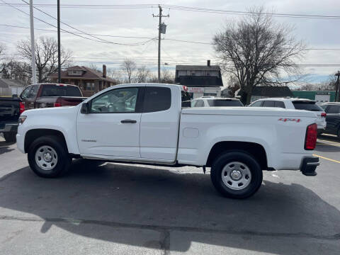 2017 Chevrolet Colorado for sale at Aurora Auto Center Inc in Aurora IL