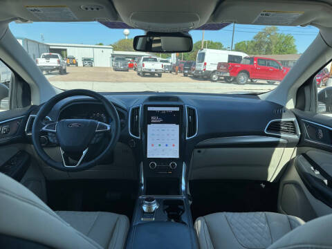 2024 Ford Edge Titanium