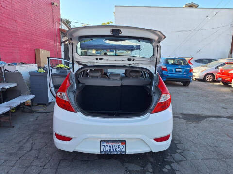 2013 Hyundai Accent GS