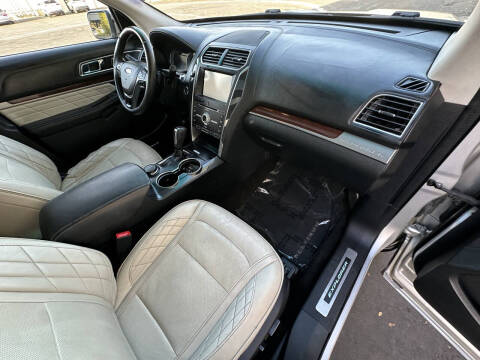 2016 Ford Explorer Platinum