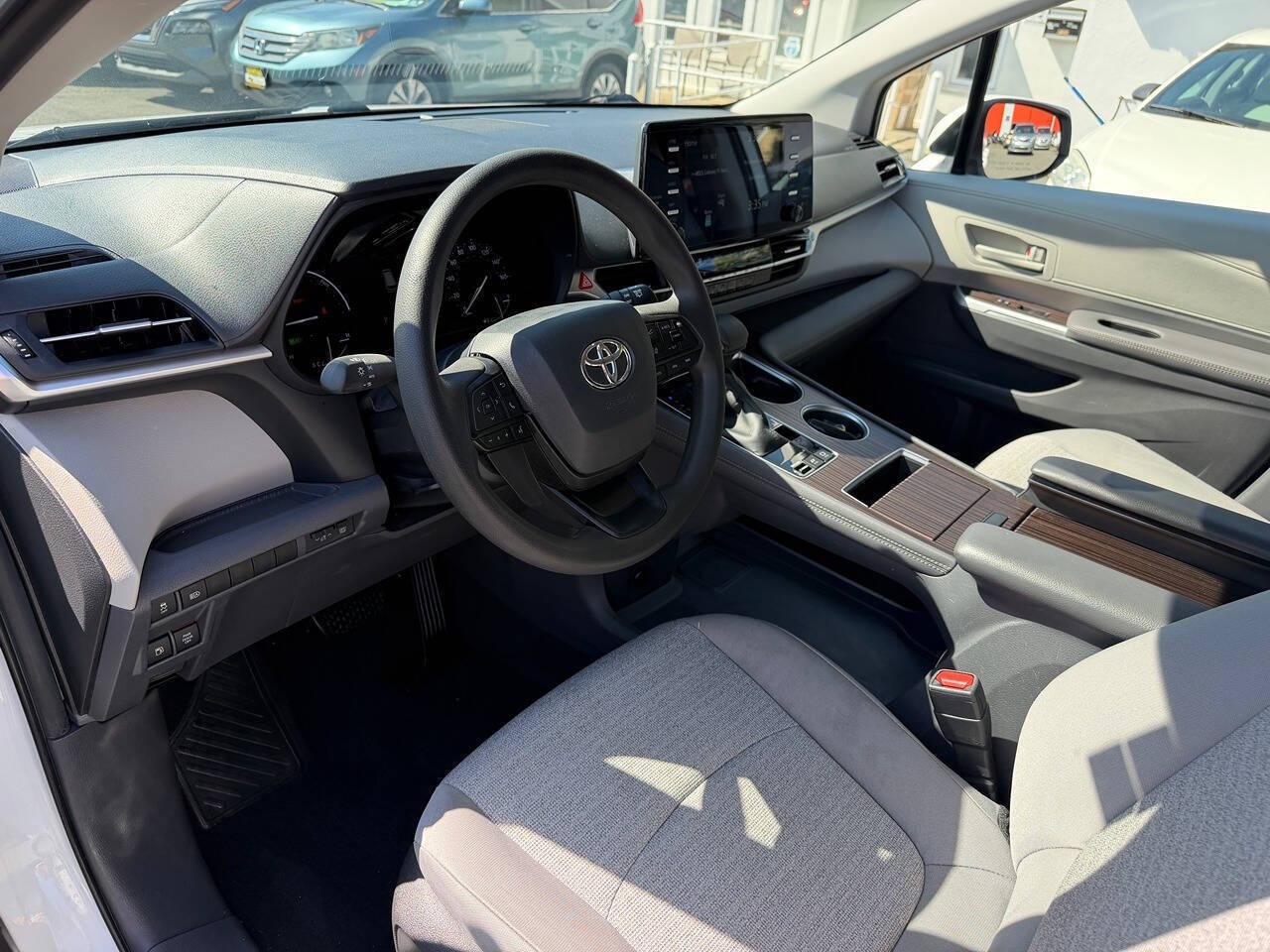 2022 Toyota Sienna 5