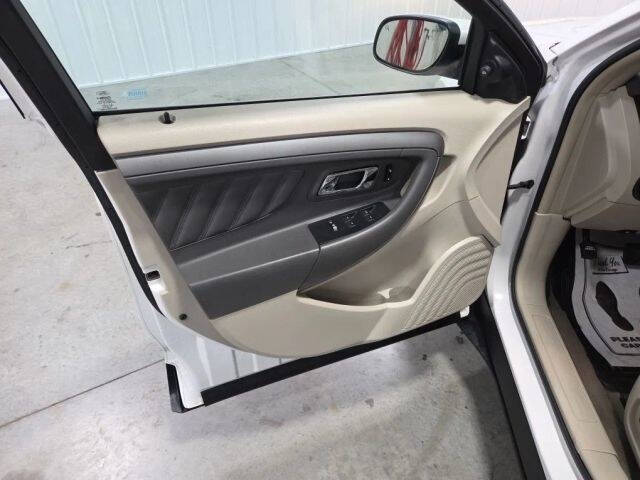 2011 Ford Taurus SEL