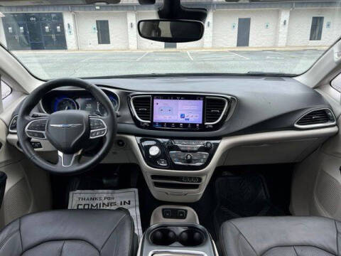 2021 Chrysler Pacifica Touring L