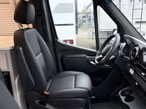 2025 Mercedes-Benz Sprinter