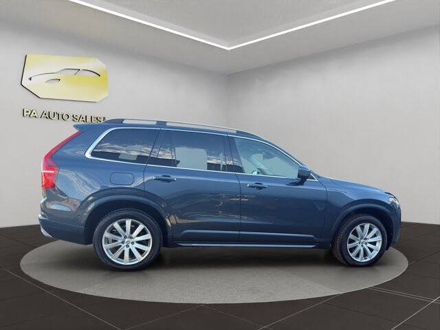 2018 Volvo XC90 T6 Momentum