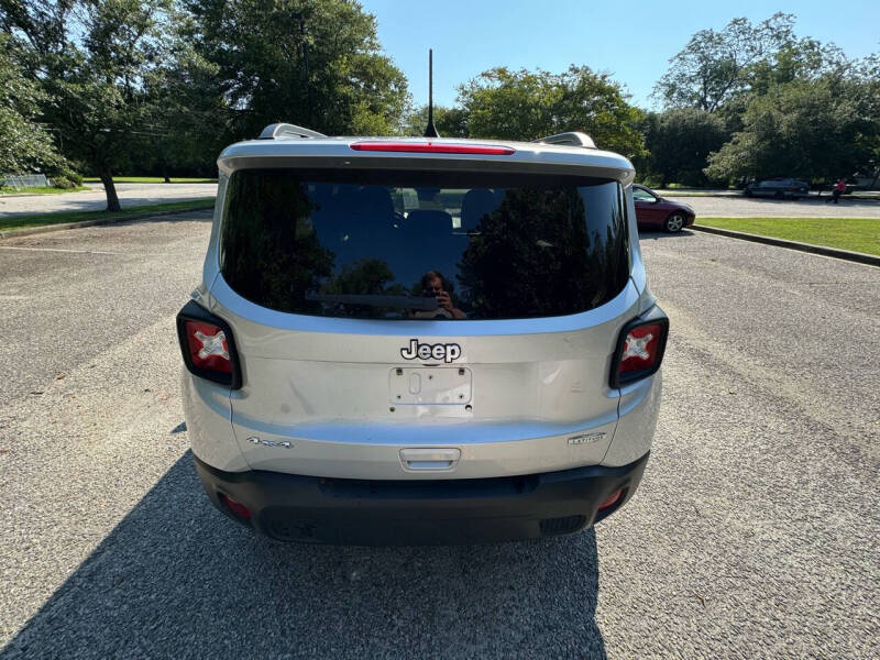 2019 Jeep Renegade Latitude photo 6