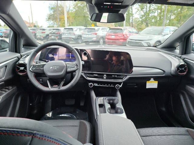 2025 Chevrolet Equinox EV RS