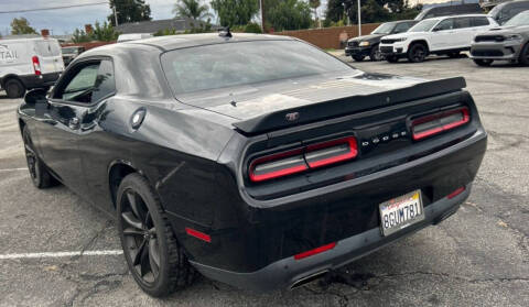 2018 Dodge Challenger SXT Plus
