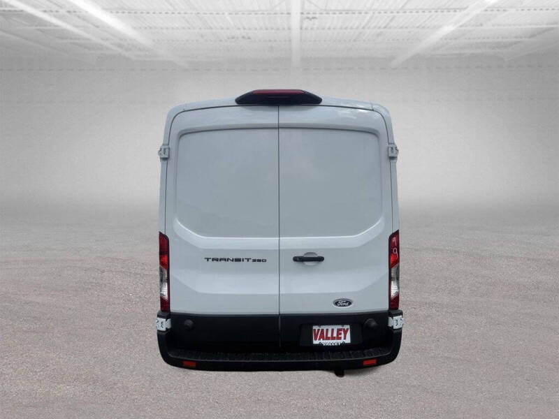 2026 Ford Transit 250