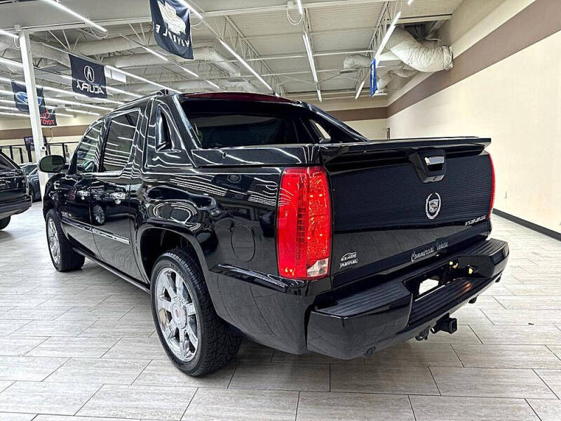 2011 Cadillac Escalade EXT Premium