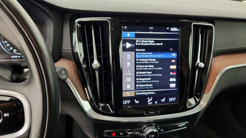 2020 Volvo V60 Cross Country T5