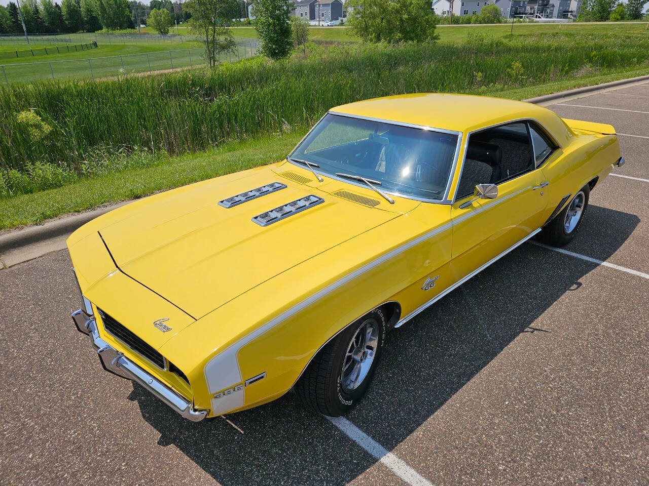 1969 Chevrolet Camaro 16