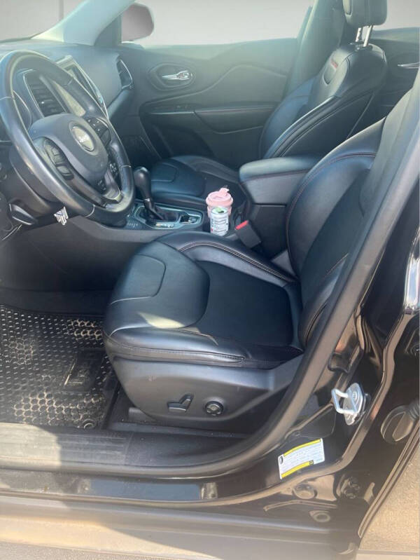 2019 Jeep Cherokee Trailhawk