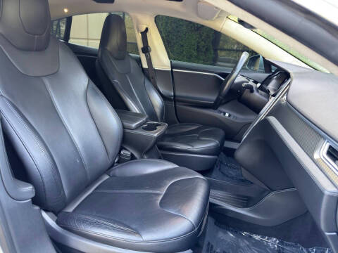 2015 Tesla Model S 85D