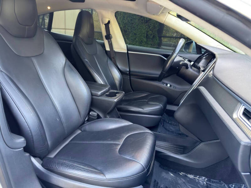 2015 Tesla Model S 85D