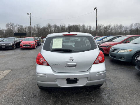 2008 Nissan Versa 1.8 S
