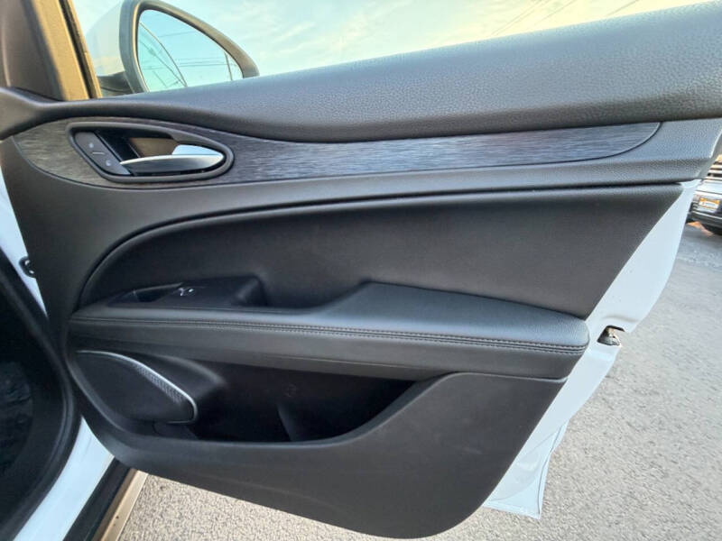 2020 Alfa Romeo Stelvio