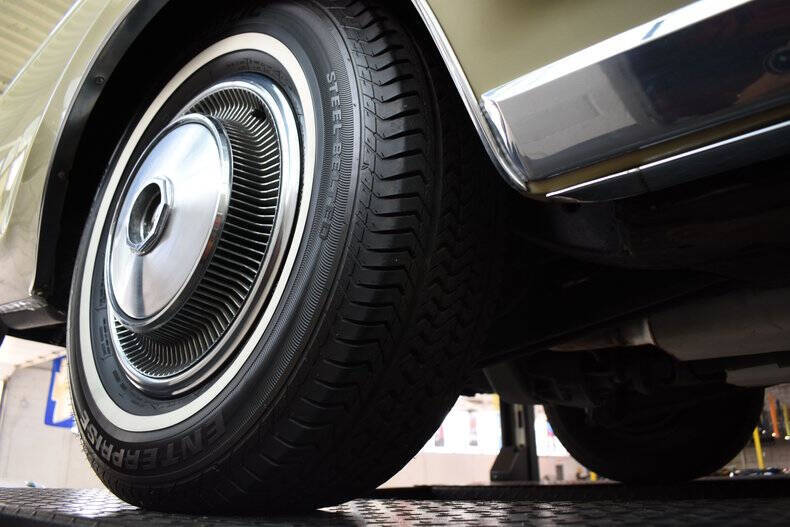 1971 Lincoln Continental