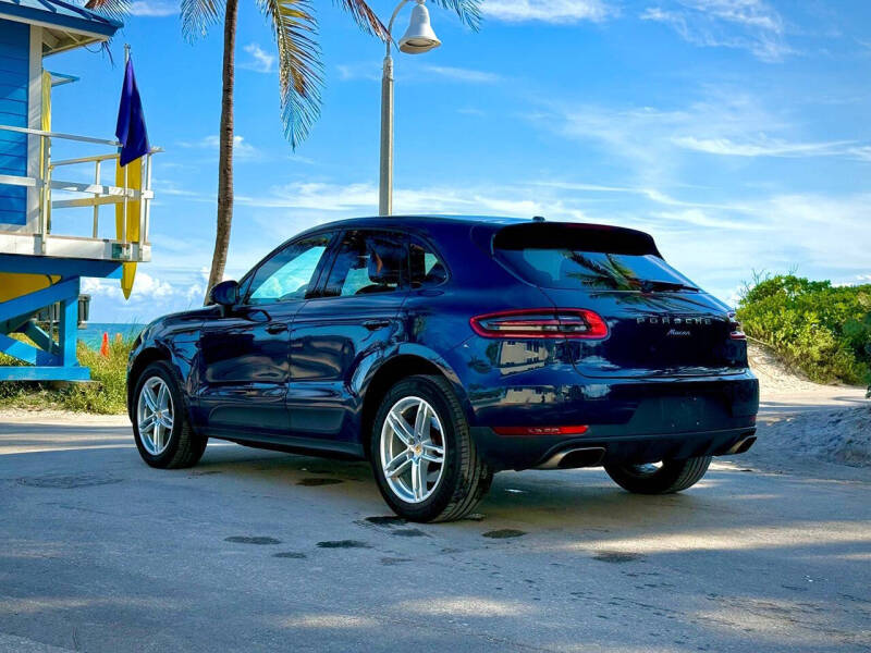 2017 Porsche Macan
