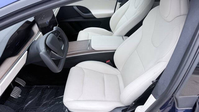 2023 Tesla Model X Standard Range