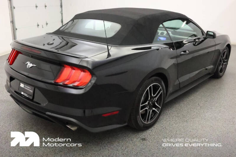 2022 Ford Mustang EcoBoost Premium