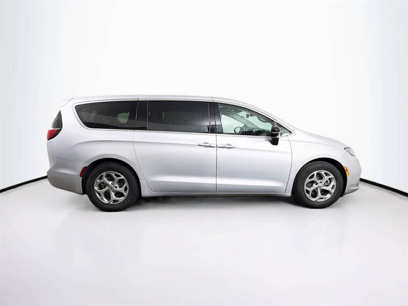 2024 Chrysler Pacifica Limited