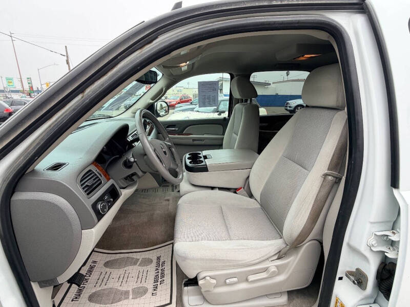 2009 GMC Yukon XL SLE