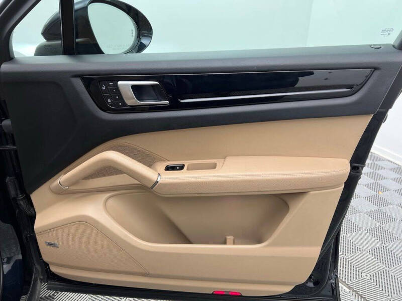 2022 Porsche Cayenne