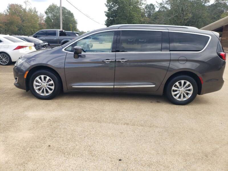 2018 Chrysler Pacifica for sale at Crossroads Outdoor, Inc. in Corinth MS