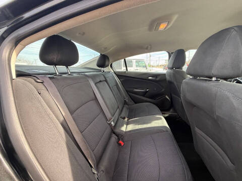 2017 Chevrolet Cruze LT Auto