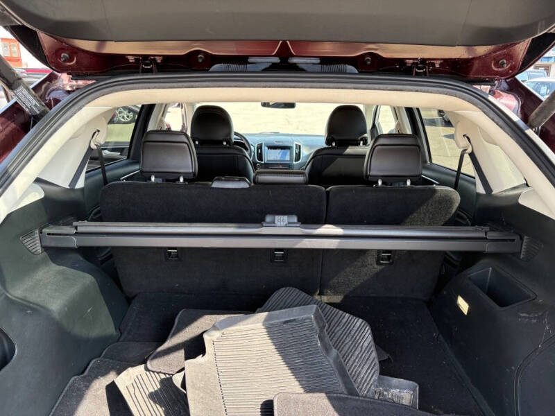 2019 Ford Edge Titanium