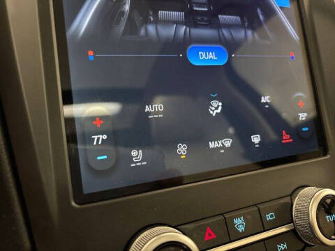 2021 Ford Edge Titanium