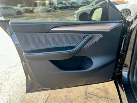 2024 Tesla Model Y Long Range