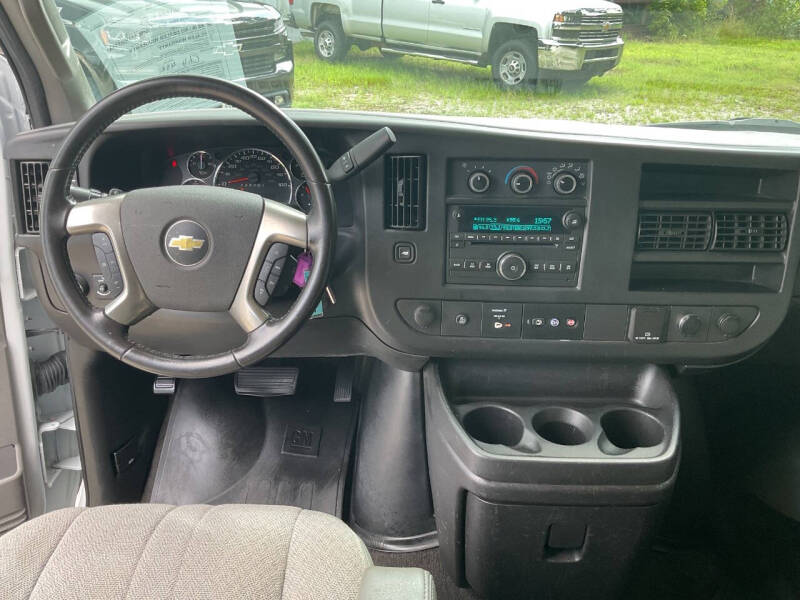 2017 Chevrolet Express LT 3500