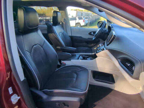 2023 Chrysler Pacifica Plug-In Hybrid Limited