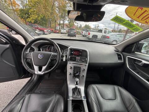 2017 Volvo XC60 T6 Dynamic