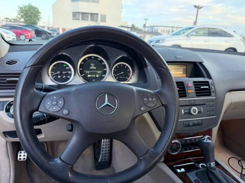 2011 Mercedes-Benz C-Class C 300 Luxury